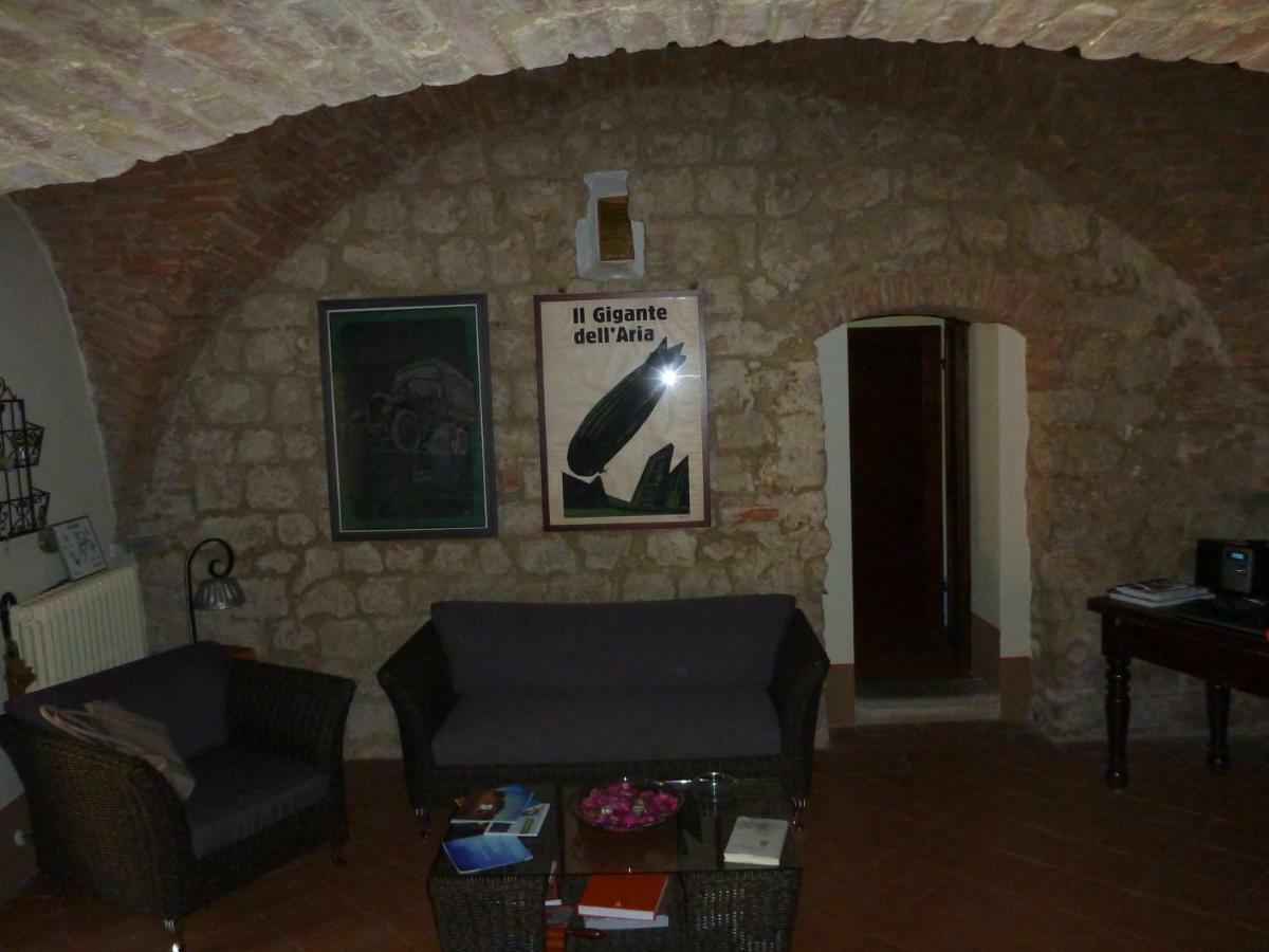 Il Molinaccio Di Montepulciano Villa Luaran gambar